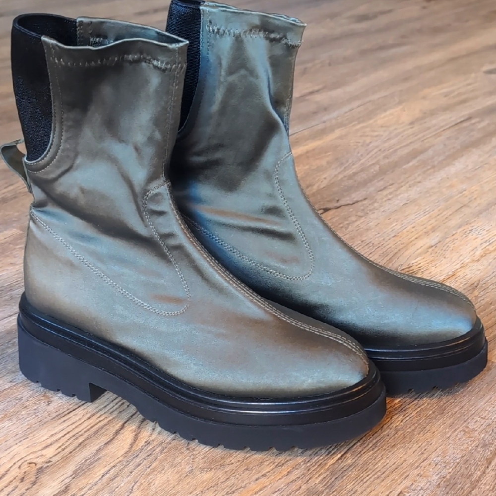 NEW Homers Artisan Pull On Ankle Boots